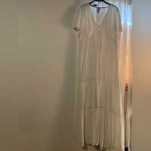 Stunning white Knox Rose Dress